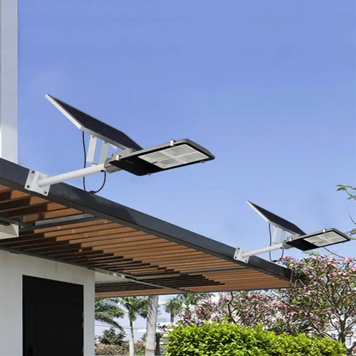 solar street light with inbuilt lithium ion battery application