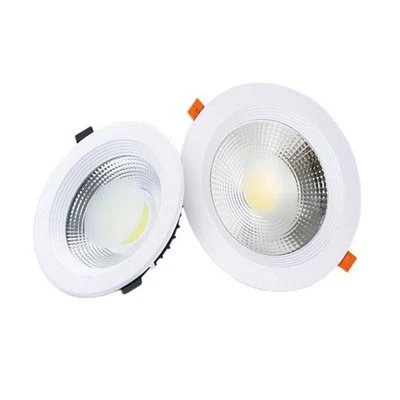Lampu bawah yang dipasang di permukaan luar